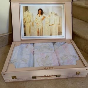 🌹Set of robes and towels from Italy 🇮🇹